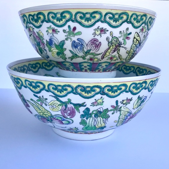 Big Chinese Famille Rose Butterfly Porcelain Bowl